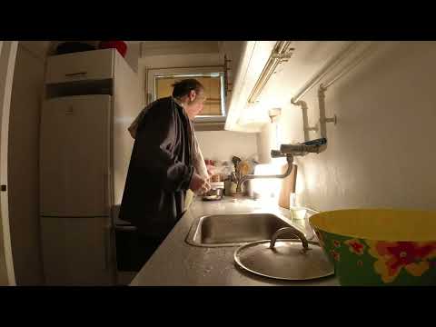 MongoTV_9640 - Min Morgenmad - Ristet BOLLE Med LEVERPOSTEJ og RØDBEDER