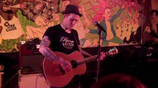 &quot;Blue Jeans and White T-Shirts&quot; - Brian Fallon of The Gaslight Anthem (5/7/2010)