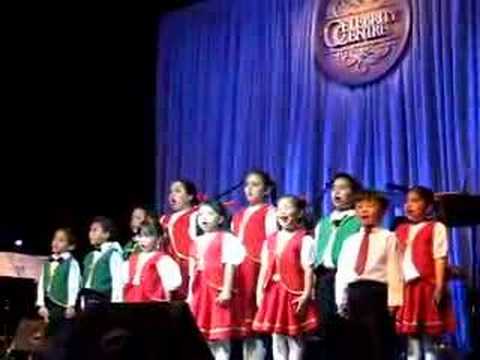 Download A Uno Merry Christmas Polka Mp3 dan Mp4 2018