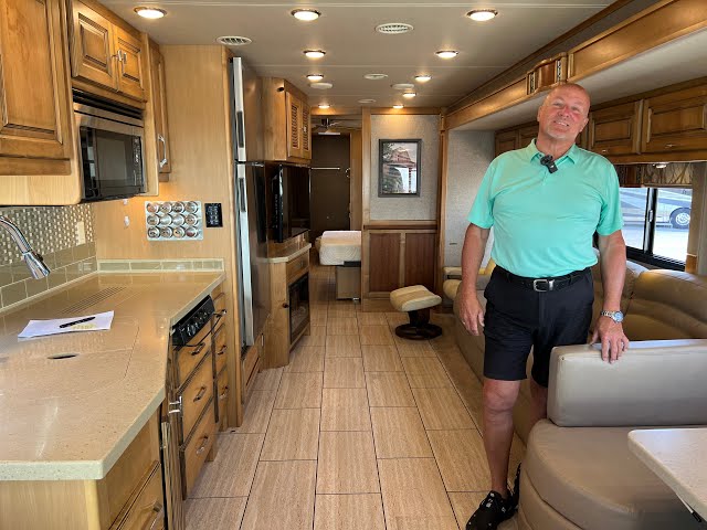 Preview image of 2018 Tiffin Motorhomes Allegro Open Road 36 LA (17U242692) youtube video