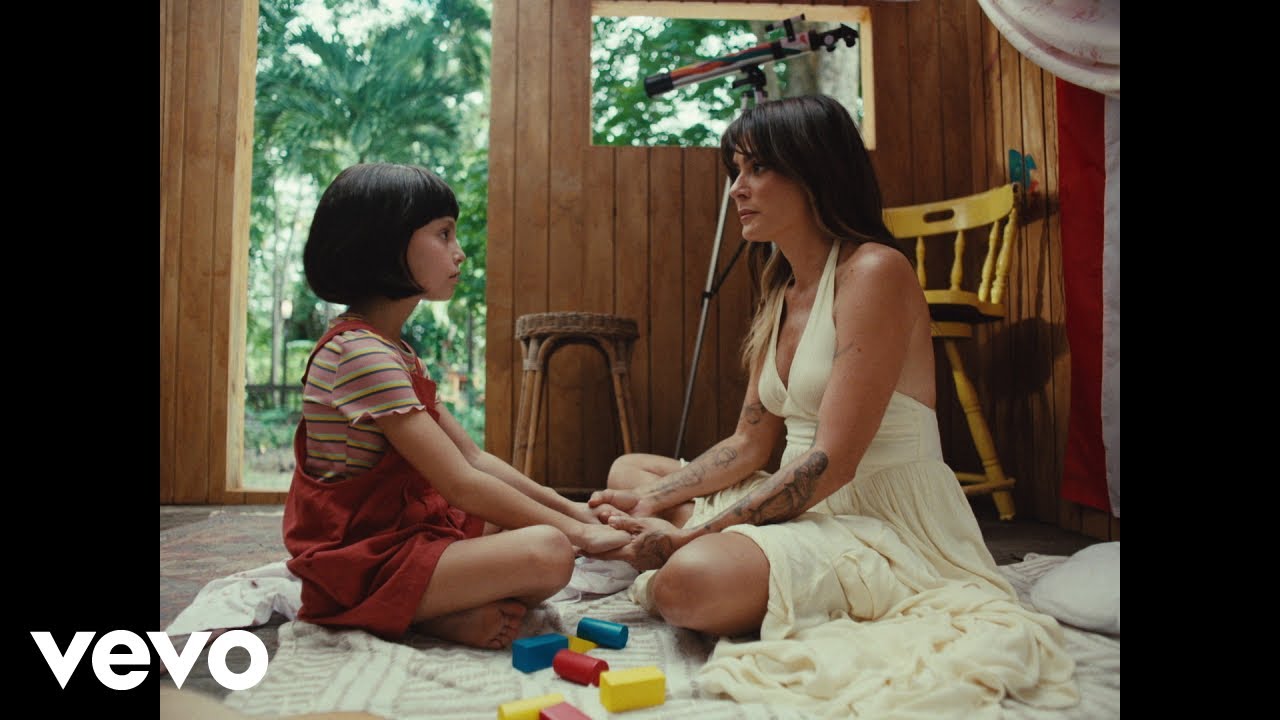 Kany García - A La Niña Que Fui (Video Oficial)