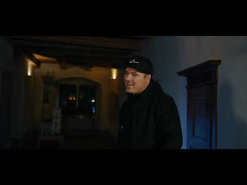 eLKa ft. Bára Basiková - Sami sobě stínem (Prod. Jakub Raif)