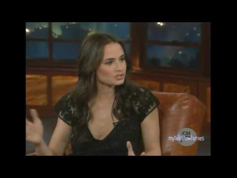 download lagu mp3 mp4 Mia Maestro, download lagu Mia Maestro gratis, unduh video klip Mia Maestro