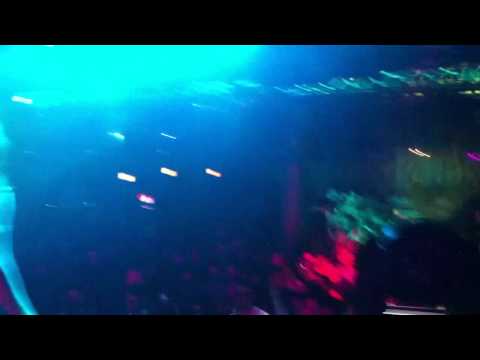 Bingo Players @ Vlive - When I Dip