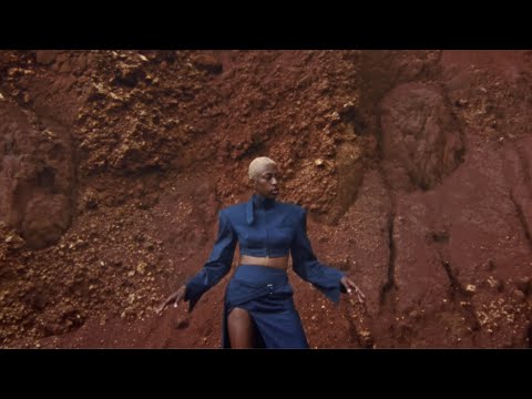 anaiis - Moonlight (Official Video)