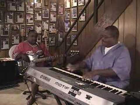James Ross @ (Keys) AL Henderson & Jross - "Jamming In The Bass-ment" - Jross-tv.com