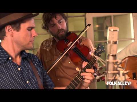 Folk Alley Sessions: The Steel Wheels - "Mountains Quake/Find Your Mountain"