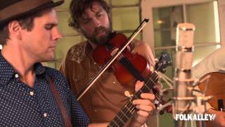 Folk Alley Sessions: The Steel Wheels - "Mountains Quake/Find Your Mountain"