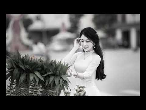 Thể hiện bởi Tâm Thư