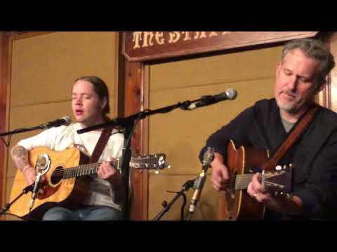 Billy Strings & Bryan Sutton - Last Train From Poor Valley (Station Inn)