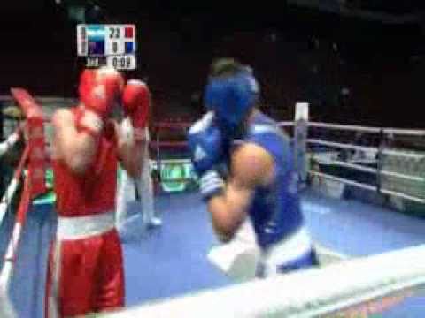 BRIAN CASTAÑO vs BASILE., MILAN, 2009, ITALIA