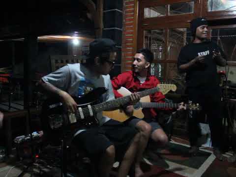 Pee Wee Gaskins - Sebuah Kisah Klasik [ cover sheila on 7 ]