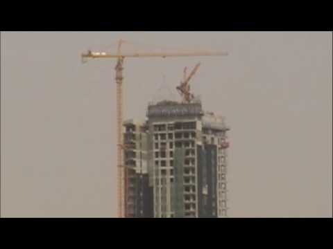 Time Lapse: Construction Cranes