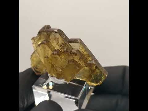 BARITA, Cerro Warihuyn (Huarihuyn), Miraflores District Huamalíes Province, Huánuco, Perú. #crystals