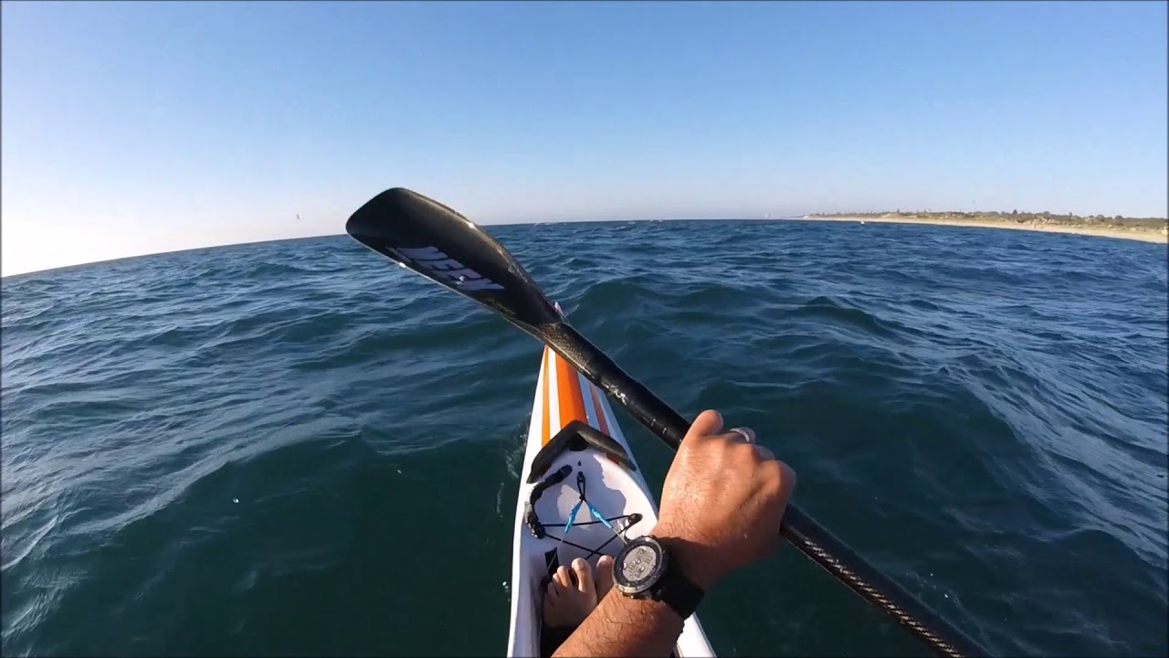 Downwind Surfski Paddling - How I Catch Runs