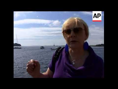 World's first commercial current tidal power generator