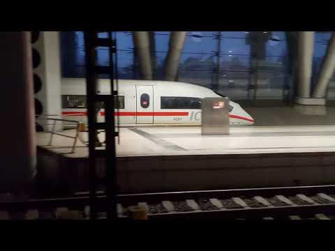 Abfahrt ICE 3 als ICE 1094 nach Kiel Hbf am Bahnhof Frankfurt Flughafen-Fernbahnhof