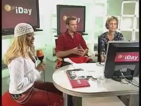 Melanie Thornton - Interview, Wonderful Dream & Jingle Bells (Live on ZDF iDay, November 15th, 2001)