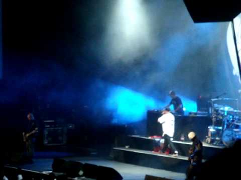 Limp Bizkit - Take a look around - Movistar Arena Chile Julio 2011.
