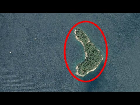 5 Mysterious Islands with Creepy Back Stories...