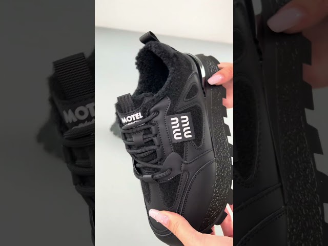 Чоботи жіночі шкіряні байка хутро 592641 Чорний Кросівки жіночі шкіра хутро 593254 Чорні