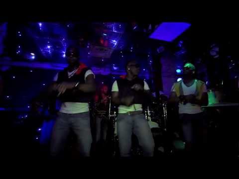 Cache en Gio remixing Ahinda live@ Club Facade