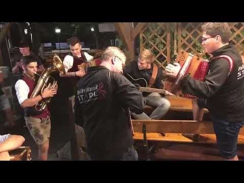 Noch einmal erklingt der Walzer