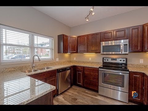 Chateau Terrace II in Lincoln NE - chateaudev.com - 3BD 2BA Townhouse For Rent