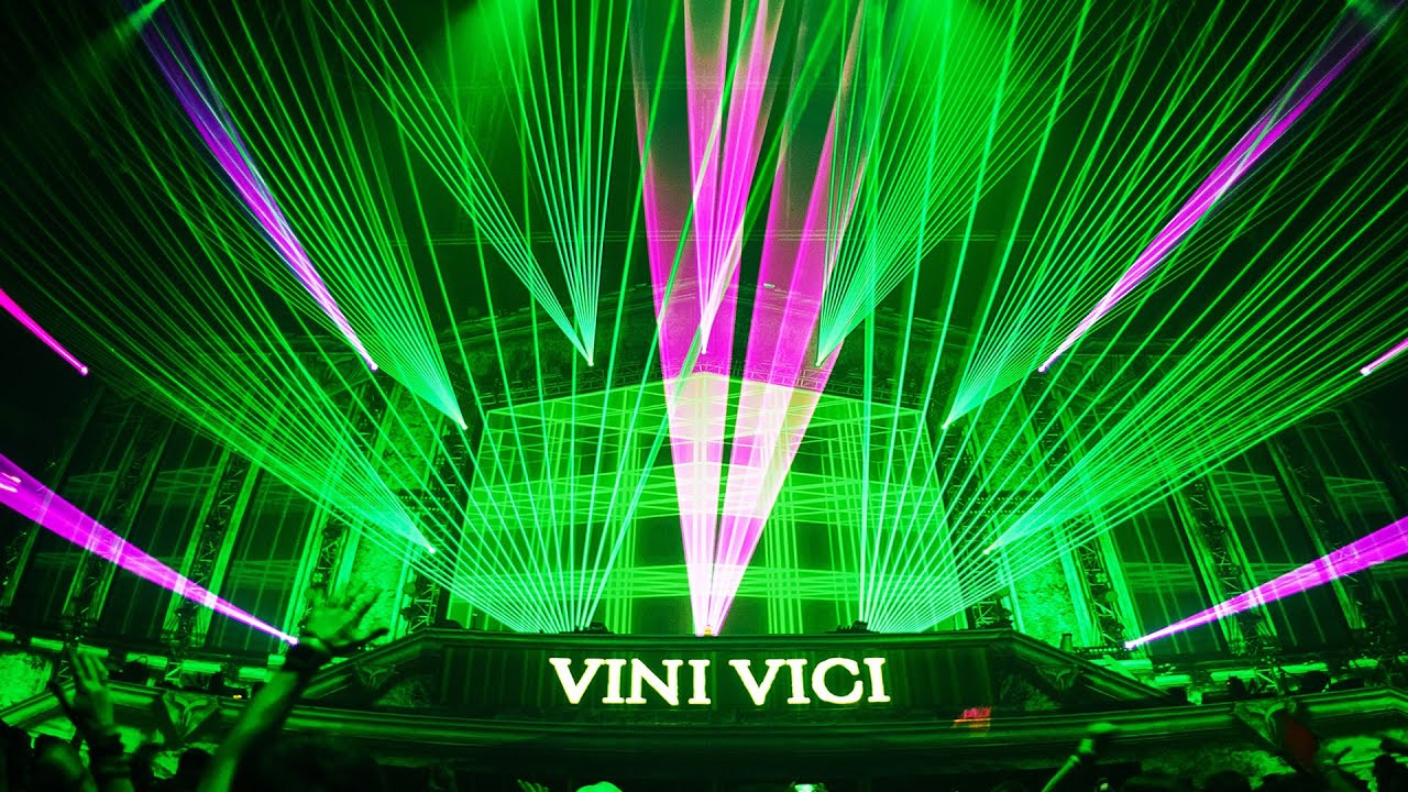 ARMIN VAN BUUREN x VINI VICI x HILIGHT TRIBE - Great Spirit (Live at Transmission Prague 2016) [4K]