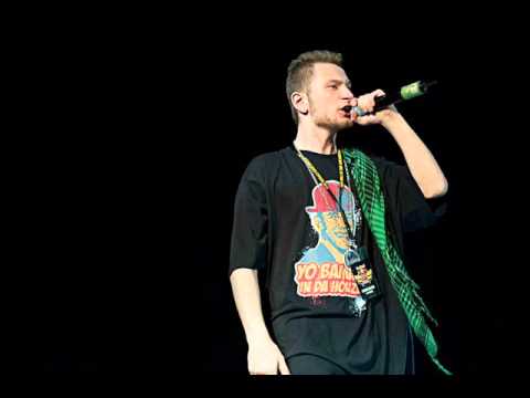 Mc Grizzly(Green Family) - Me Mainc Vdgavar