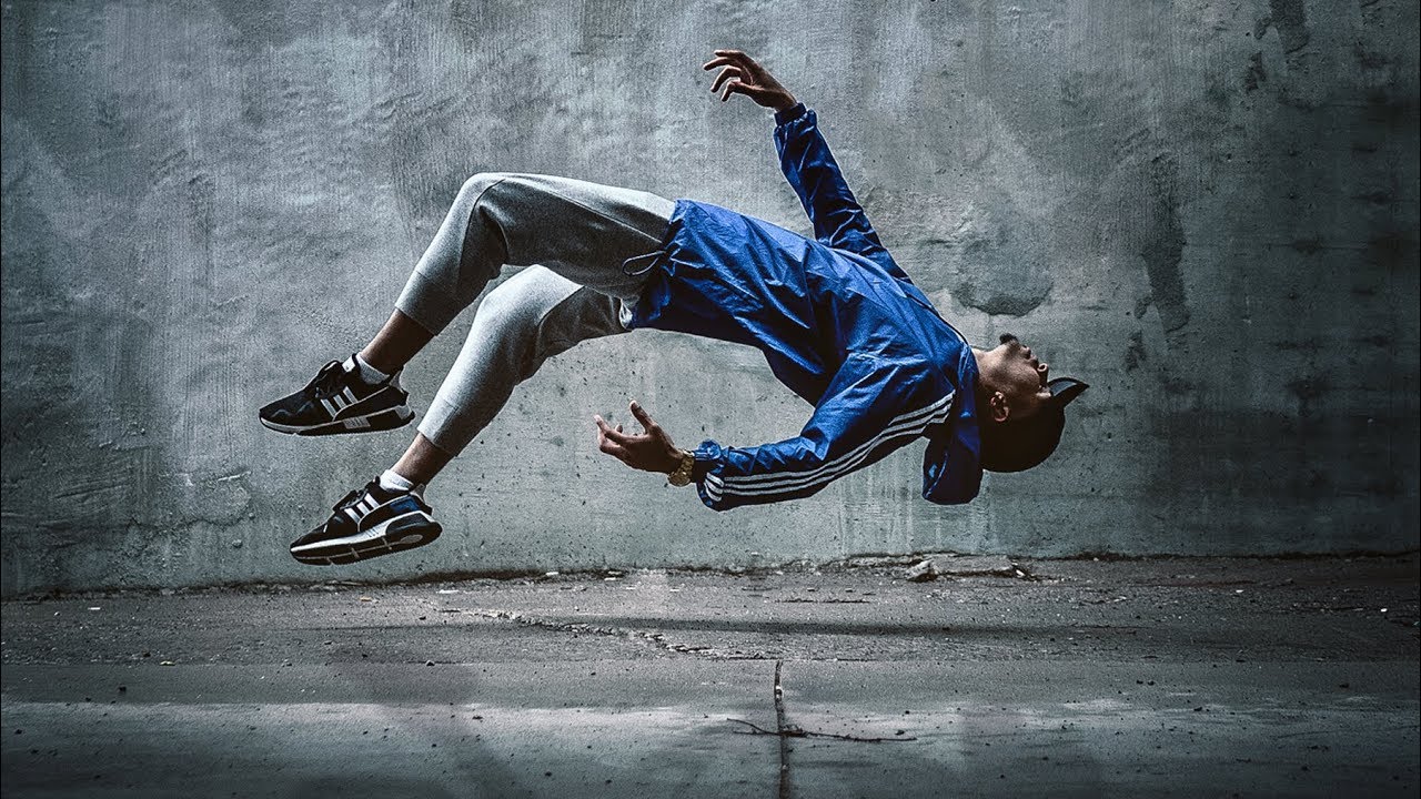 Levitation photography tutorials by Peter Mckinnon