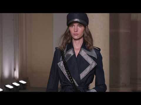 Genny spring summer 2022: fashion show