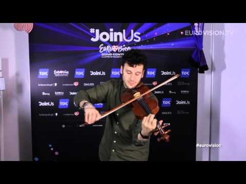 Video Snack: Sebalter fiddles to Fairytale and Hunter Of Stars (Switzerland)