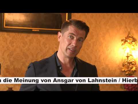 FOLLOW ME AROUND: SCHLOSS MIT ANSGAR