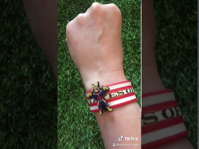 Vídeo relacionado con HBYMYDA 10 Piezas Pulseras De Bofetada Superhéroes Bandas De Bofetadas Pulsera De Silicona De Superhéroe para Niños Y Niñas Favores La Fiesta Cumpleaños