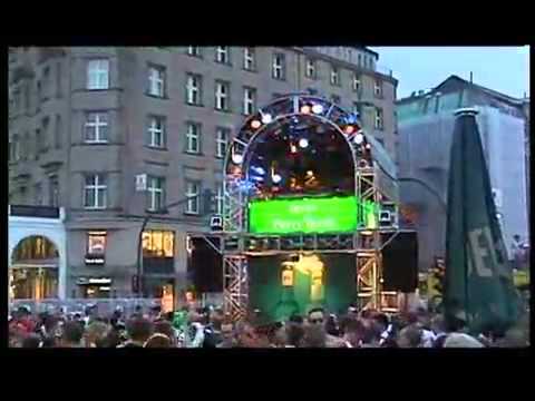 Deep Melange playing Mike Melange