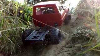 preview picture of video 'TOYOTA HILUX 4x4 - first test'