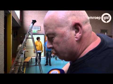 Koning en koningin klussen in Tricht