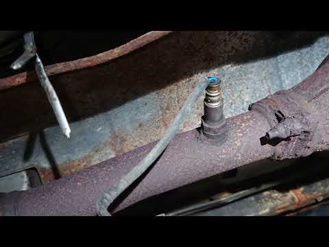 How to replace the down stream 02 sensor on a 2003 Mitsubishi outlander fwd