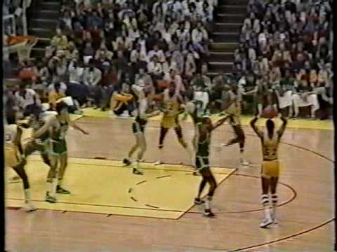 Larry Bird - 32/18/9/4 vs. Magic's Lakers (1983)