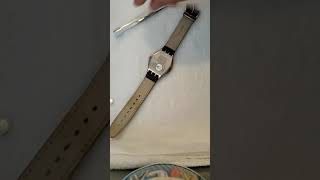 DIY REPLACE BATTERY ON SWATCH WATCH