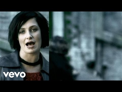 Kasey Chambers - Runaway Train (Official Video)