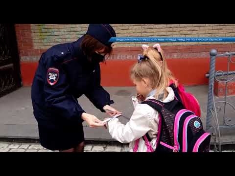 В Курске водителям напоминают о правилах проезда пешеходных переходов