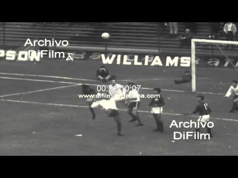 Huracan vs San Lorenzo de Almagro - Campeonato Metropolitano 1969