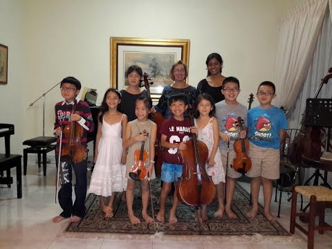 A (6yo) plays Chanson Villageoise