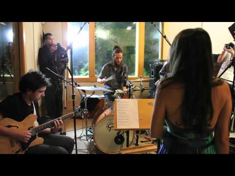 Tabatha Fher - Chamada Show Ao Vivo - 20 de Abril de 2012!