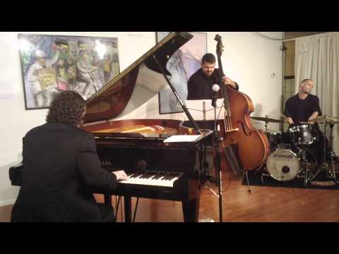 Alex Collins Quartet - Invitation (Piano Solo)