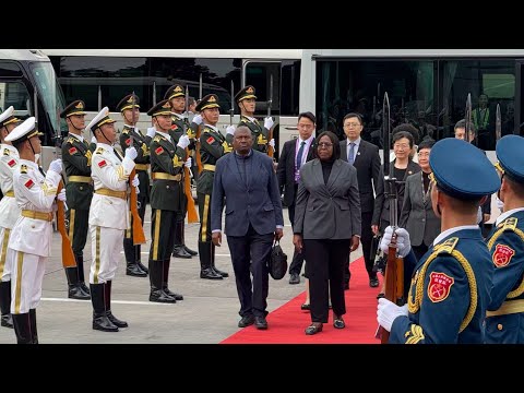 Mozambique's Prime Minister arrives in Beijing for Global Leaders' Meeting on Women