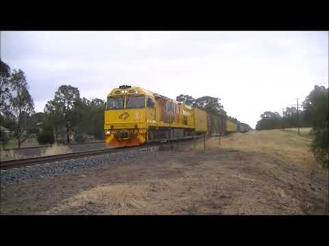 Aurizon 6024 leads 1MB7 Melbourne - Brisbane Intermodal service -Australian Trains