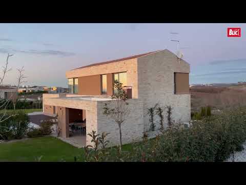 KUĆA USRED NIČEGA, A CENA 1.000.000 EVRA Ovo je dom Đorđa Balaševića u Istri, gde uživa njegov sin